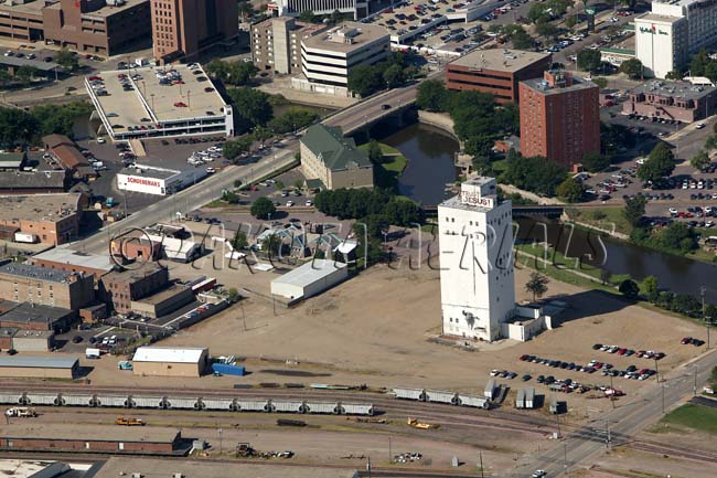 Old Zip Feed Building Old Zip Feed Building